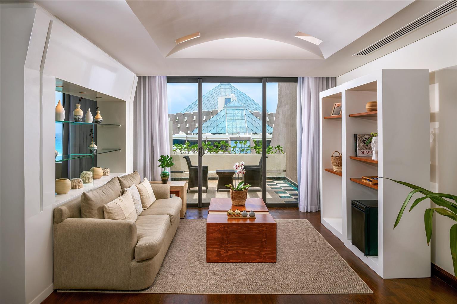 Guest room