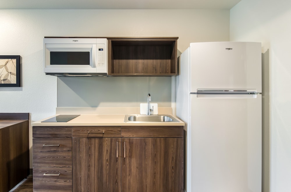 WoodSpring Suites Thornton North Denver - photo 21