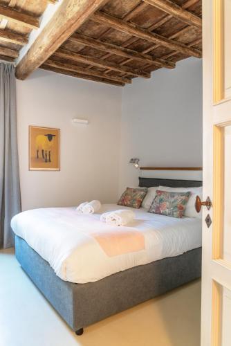 Reginella Luxury Apartment — 4-Star Luxury Hotel in Rome, Italy