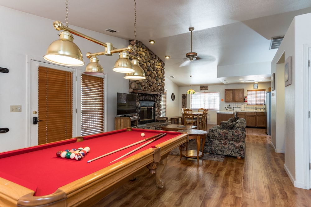 Inside Yosemite Upper Cascades — 4-Star Luxury Hotel in Yosemite Valley, United States