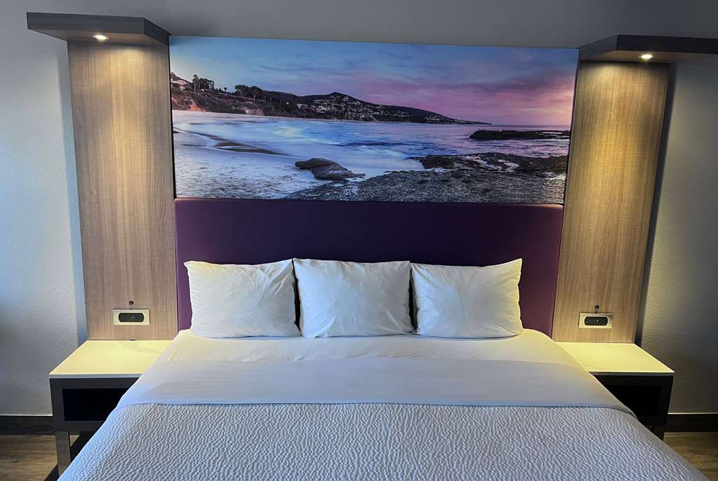 La Quinta Inn by Wyndham Costa Mesa Newport Beach - photo 7