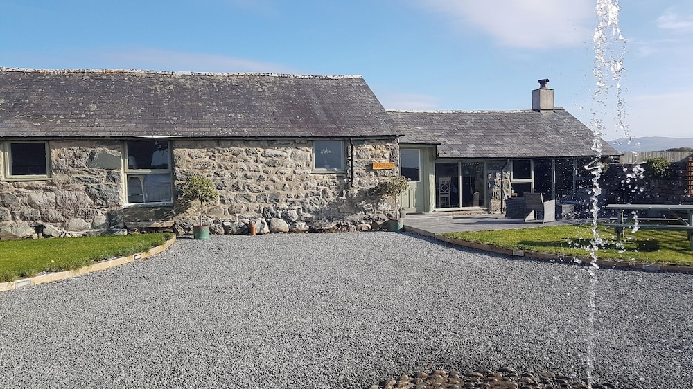 Y Bwthyn — hotel in Dyffryn Ardudwy