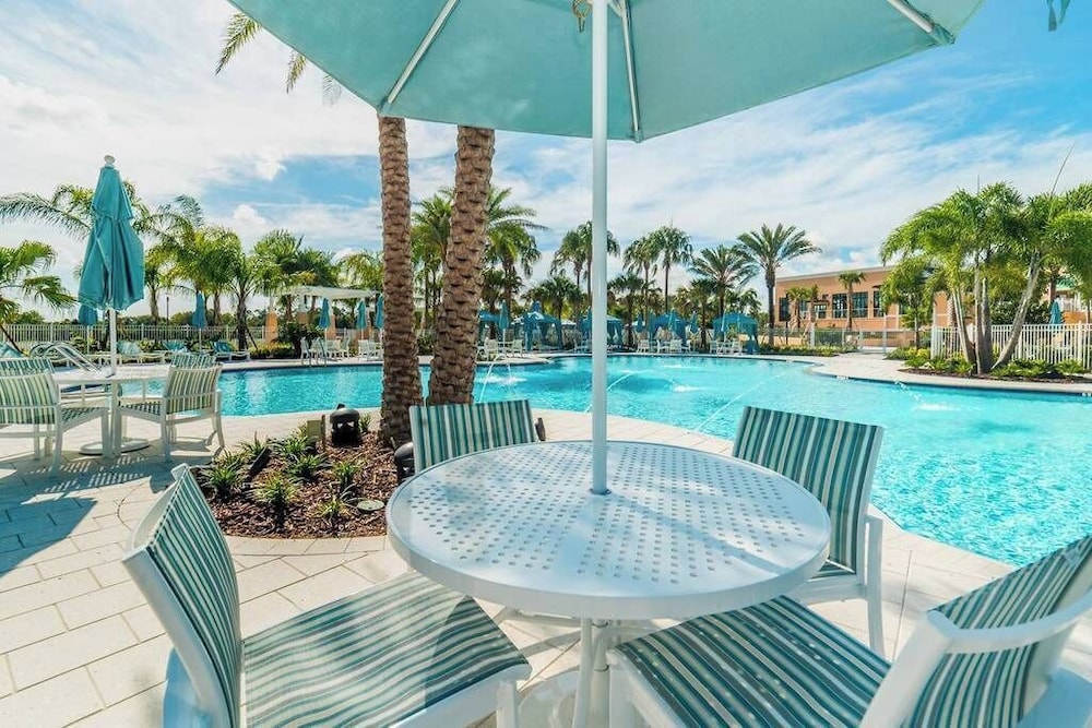 Chic Resort Villa: Themed Rooms Pool & Game Room - photo 46