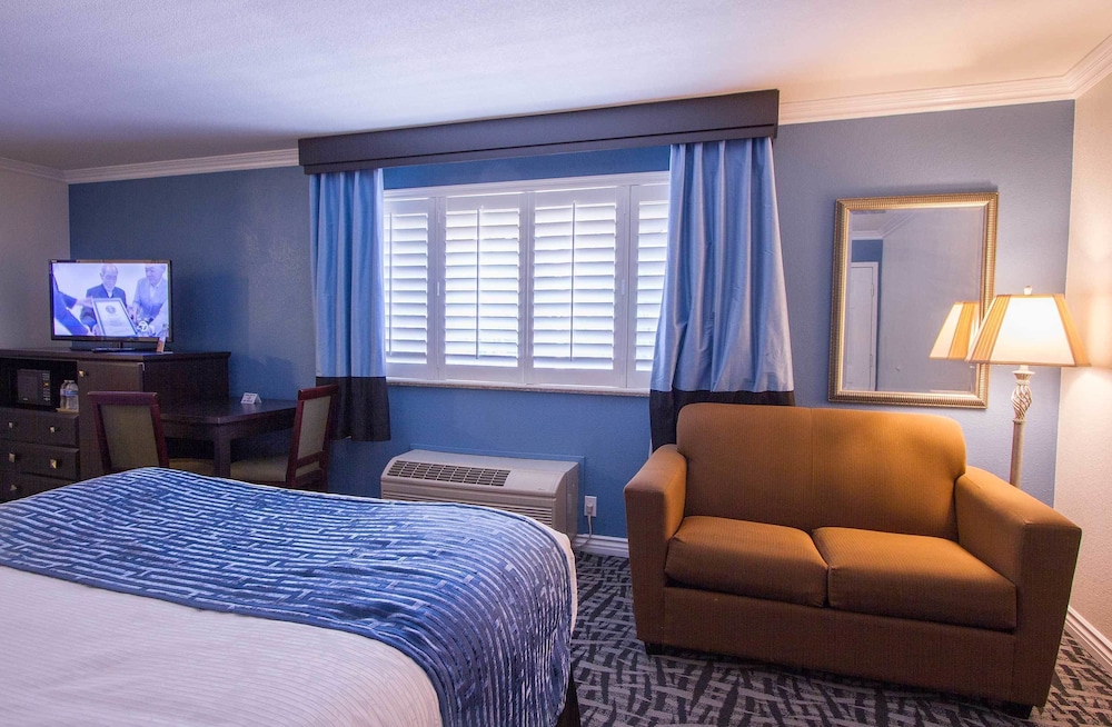 Regency Inn Los Angeles - photo 17