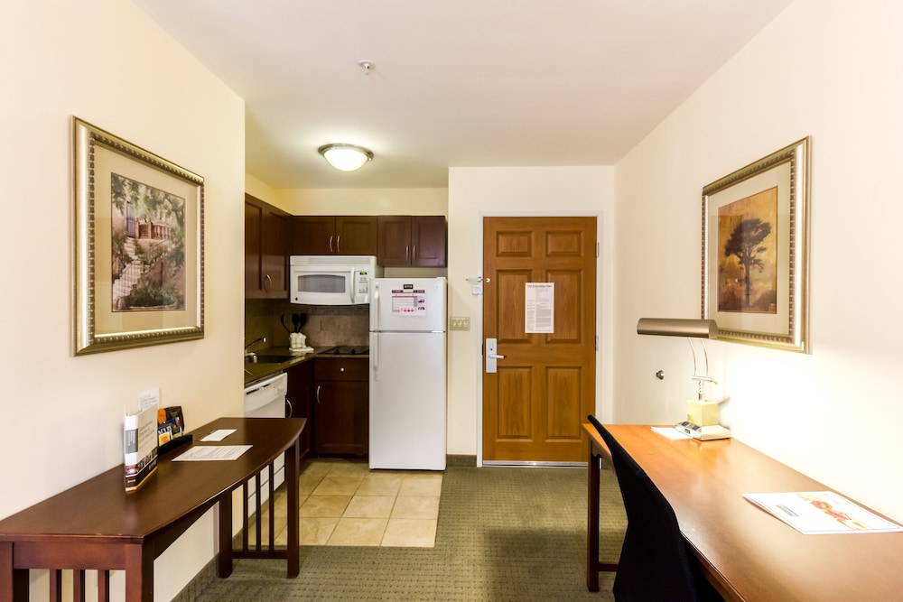 Staybridge Suites Austin Airport by IHG - photo 30