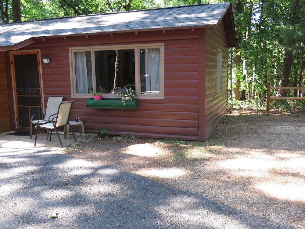 Tall Pines Inn - photo 79