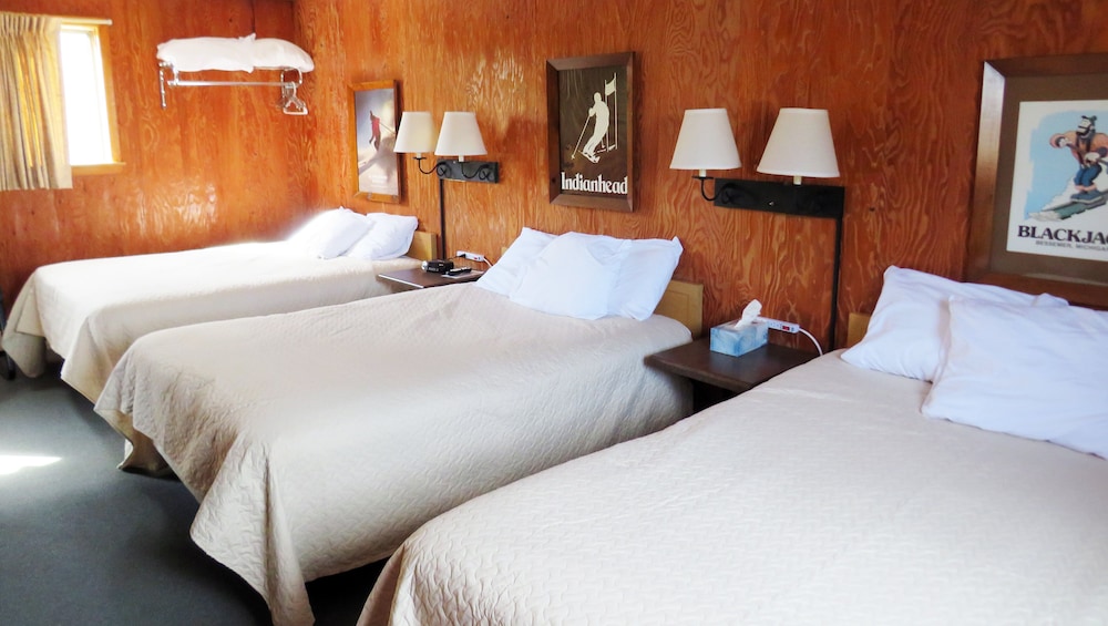 Indianhead Ironwood Motel - photo 22
