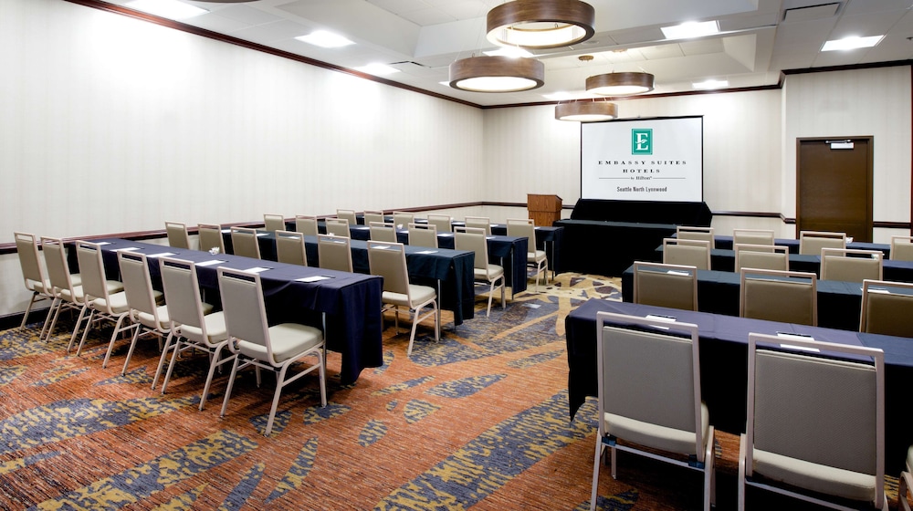 Embassy Suites by Hilton Seattle North Lynnwood - photo 56