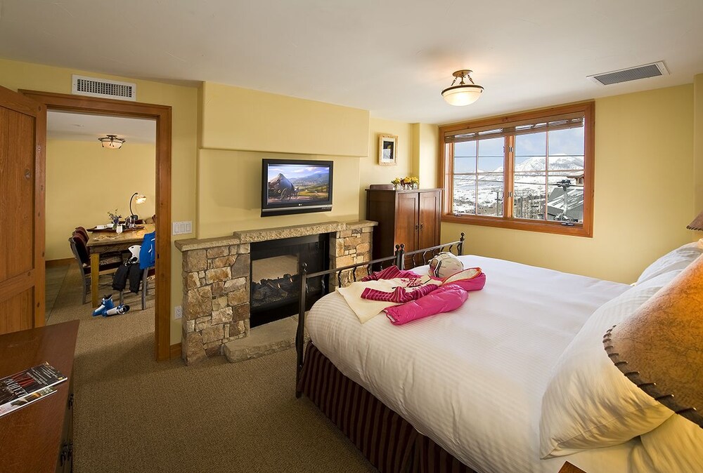 Inn at Lost Creek - photo 16
