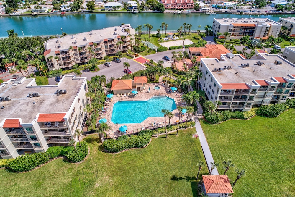 Land's End 8 306 Beach Front Premier - photo 66