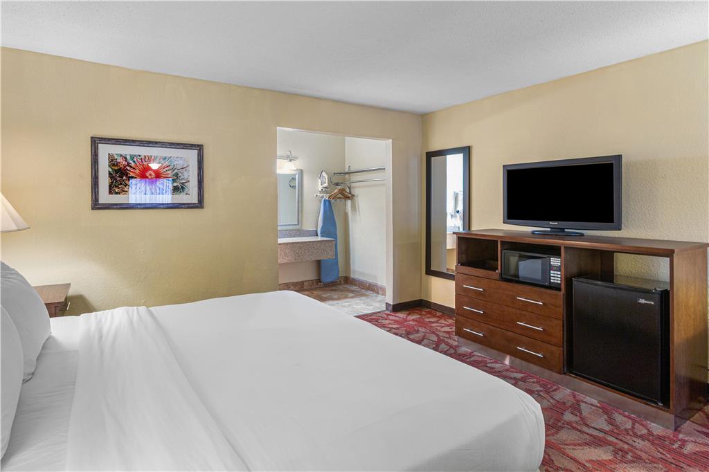 Best Western Pine Springs Inn - photo 27