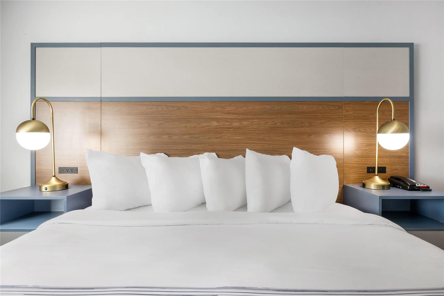 AmericInn by Wyndham Aberdeen Event Center - photo 11