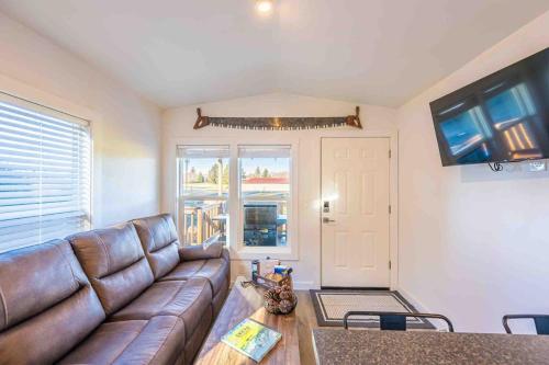 Rainforest Tiny Home Retreat Woodsy 21429110 — Forks