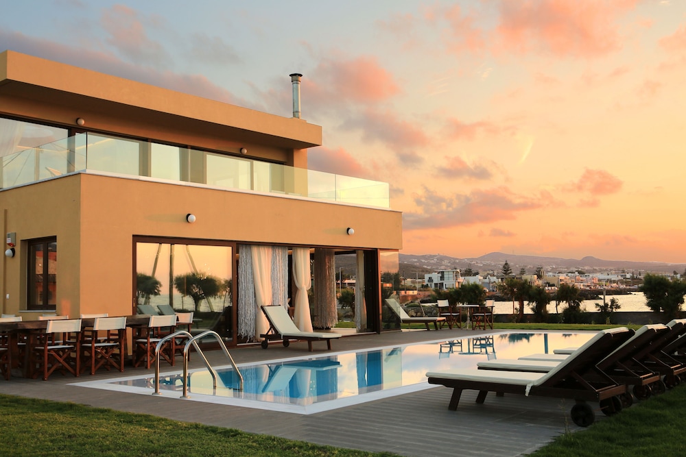 Kouvohori Villas Crete — 4-Star Luxury Hotel in Hersonissos, Greece
