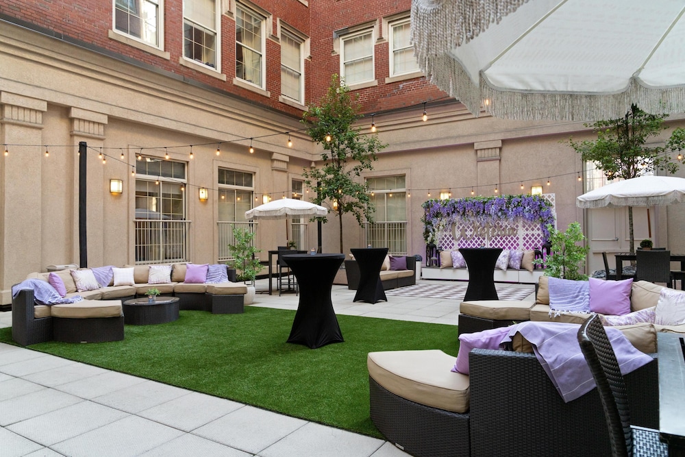 DoubleTree by Hilton Boston Downtown - photo 37