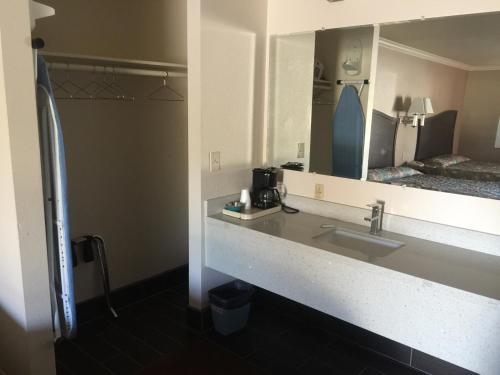 Portal Motel - photo 13