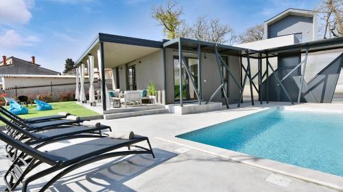 Villa Barcolana by Villsy — 4-Star Luxury Hotel in Porec, Croatia