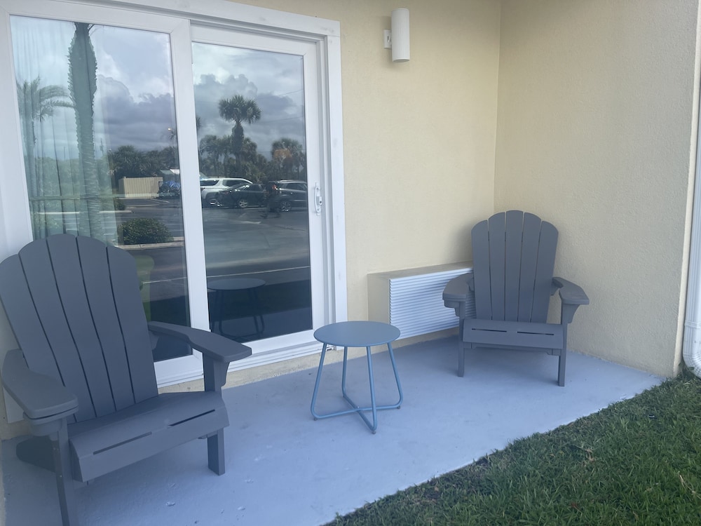 Ocean Sands Beach Boutique Inn 1 Acre Private Beach - photo 82
