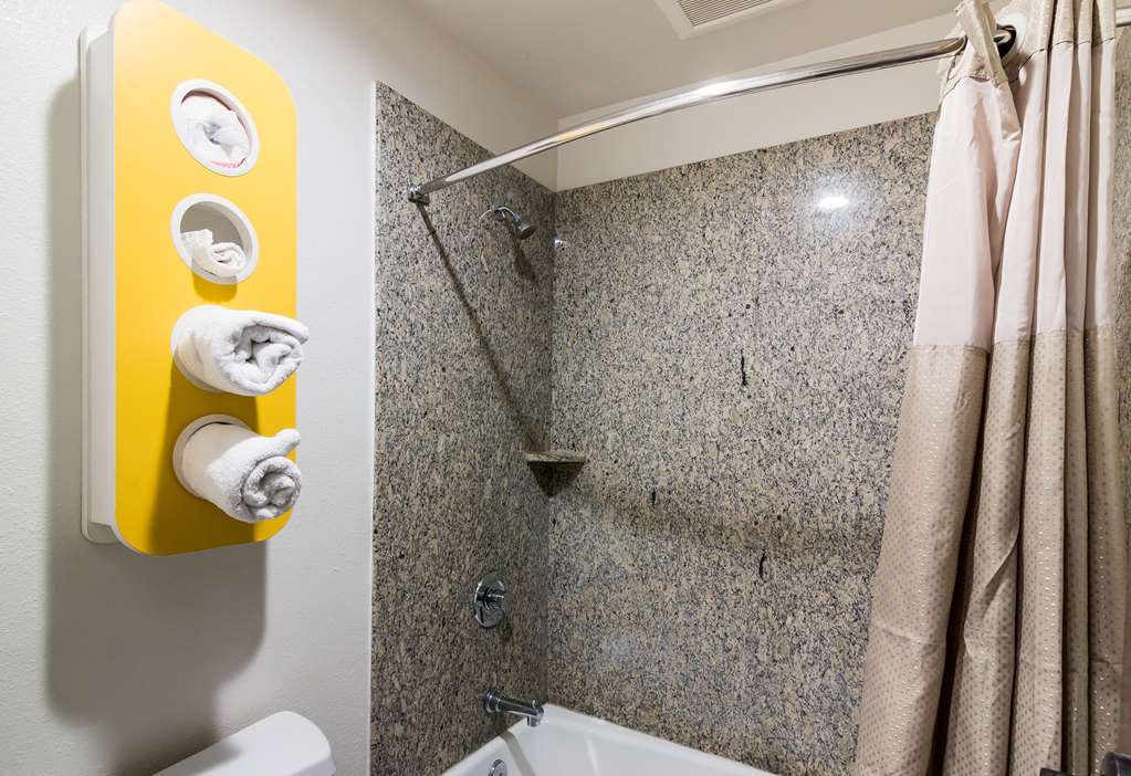 Motel 6 South El Monte CA Los Angeles - photo 17