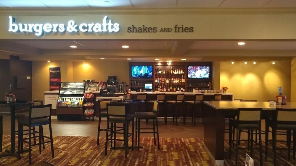 Holiday Inn Cincinnati Riverfront by IHG - photo 9