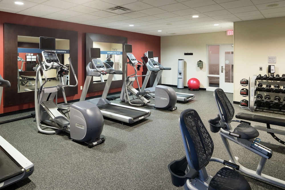 Hampton Inn & Suites Rochester North - photo 31