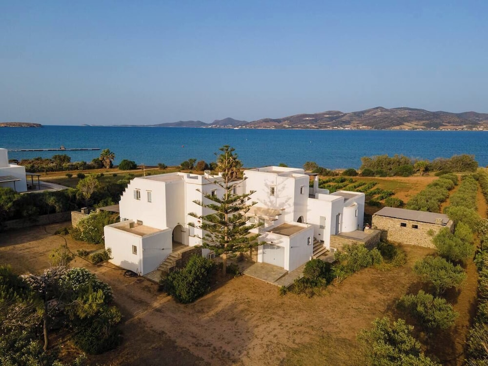 Cycladic home in Kampos by GHH — 4-Star Luxury Hotel in Paros, Greece