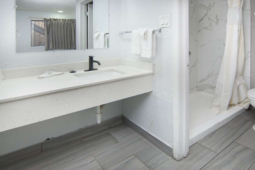 Motel 6 Red Oak TX Dallas - photo 17