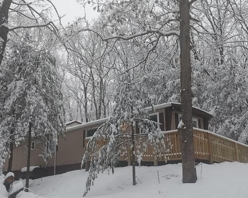 The Gem of Raystown Lake pet-friendly hotel Hesston
