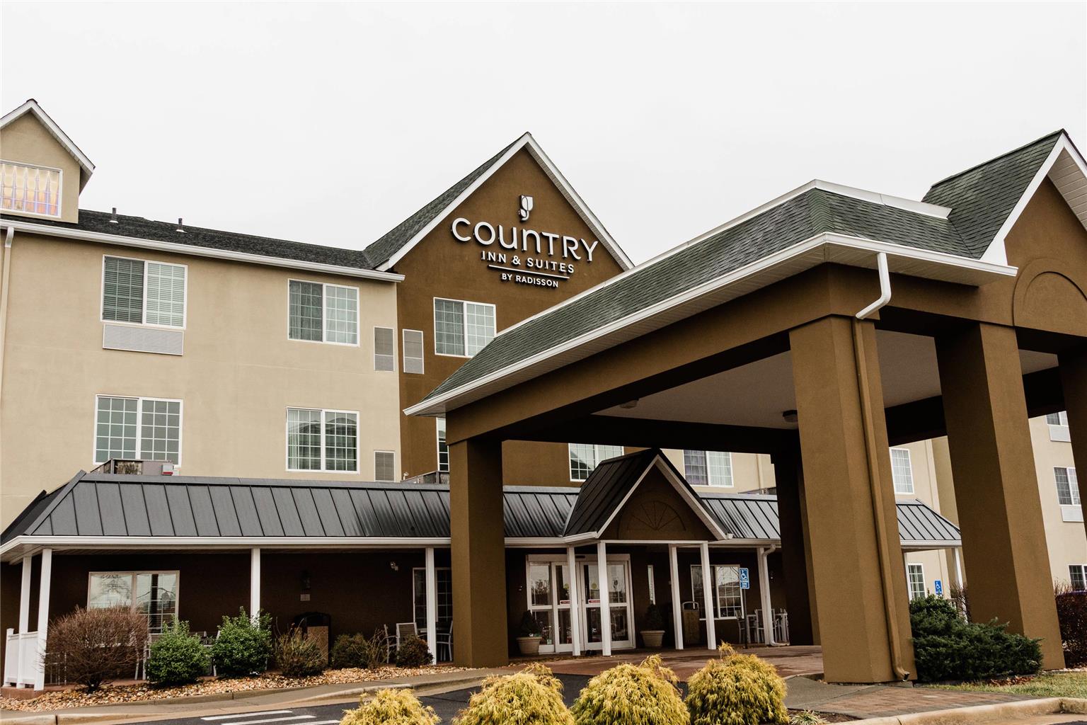 Country Inn & Suites by Radisson Winchester VA in Winchester, United States