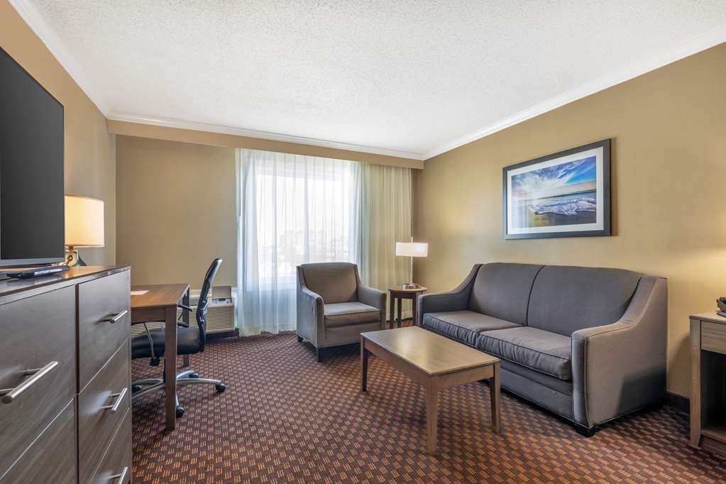Best Western Ocean City Hotel & Suites - photo 21