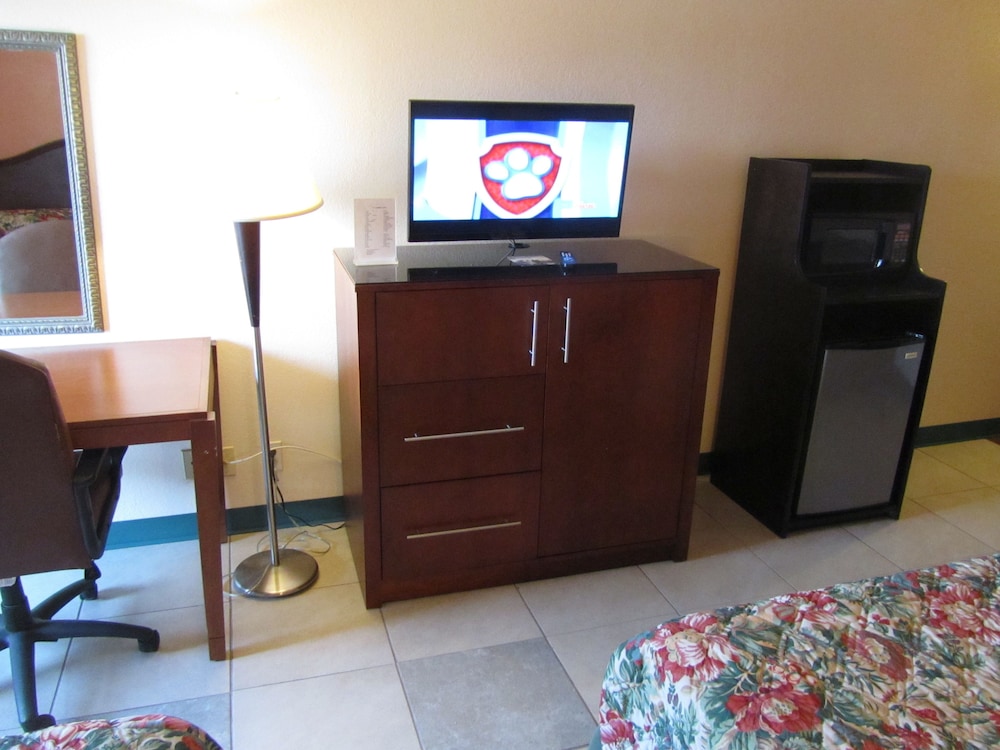 Executive Inn and Suites Wichita Falls - photo 43