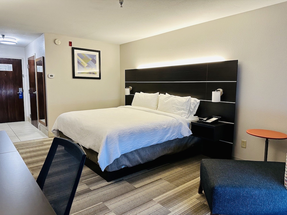 Holiday Inn Express Hotel & Suites Chattanooga Hixson by IHG - photo 20