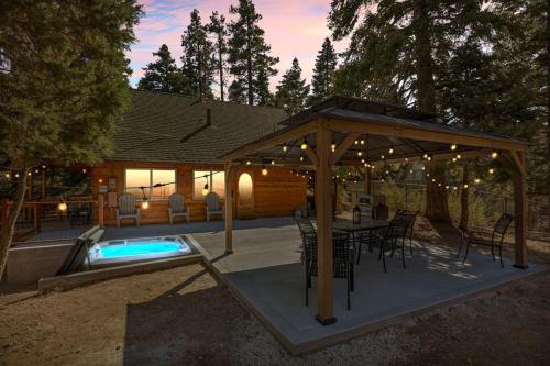 Hidden Pines in Big Bear Lake in Big Bear Lake, United States