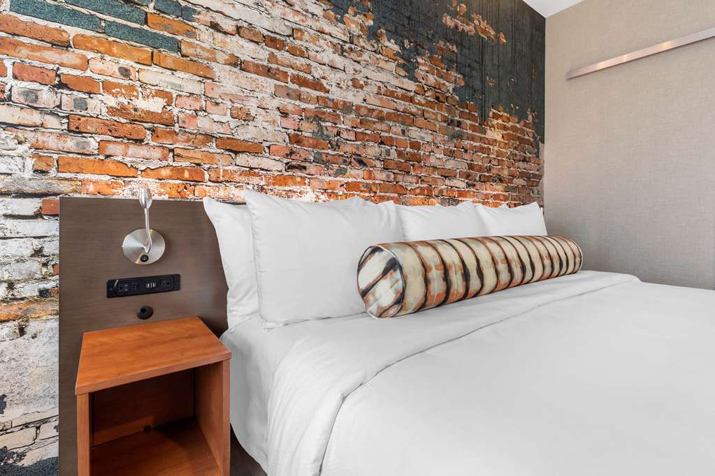 Cambria Hotel Omaha Downtown - photo 24