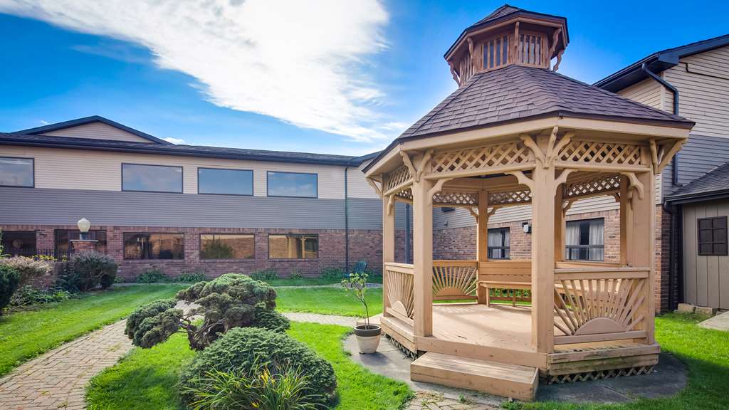 Best Western Lapeer Inn - photo 8