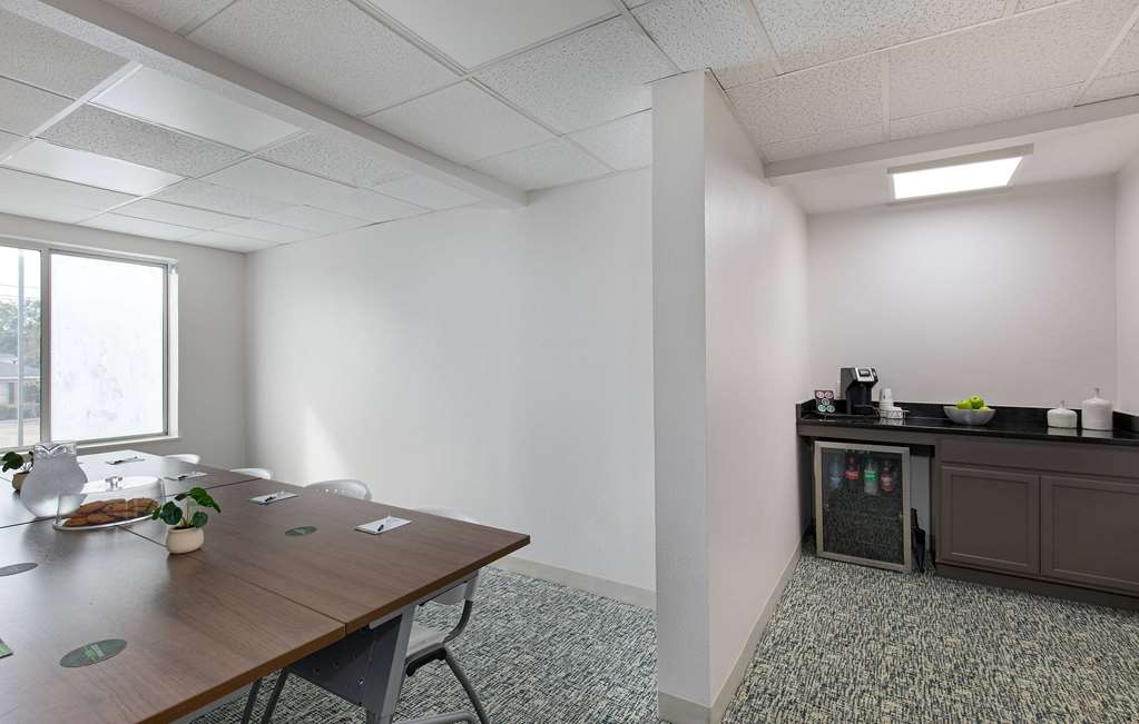 Baymont by Wyndham Hattiesburg - photo 60