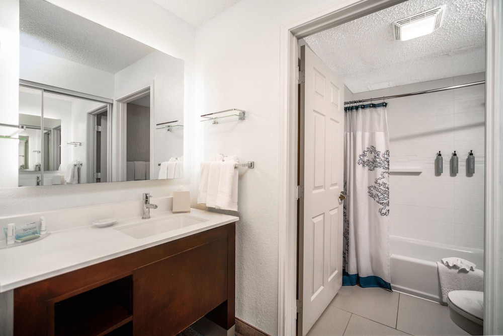 Residence Inn by Marriott McAllen - photo 28