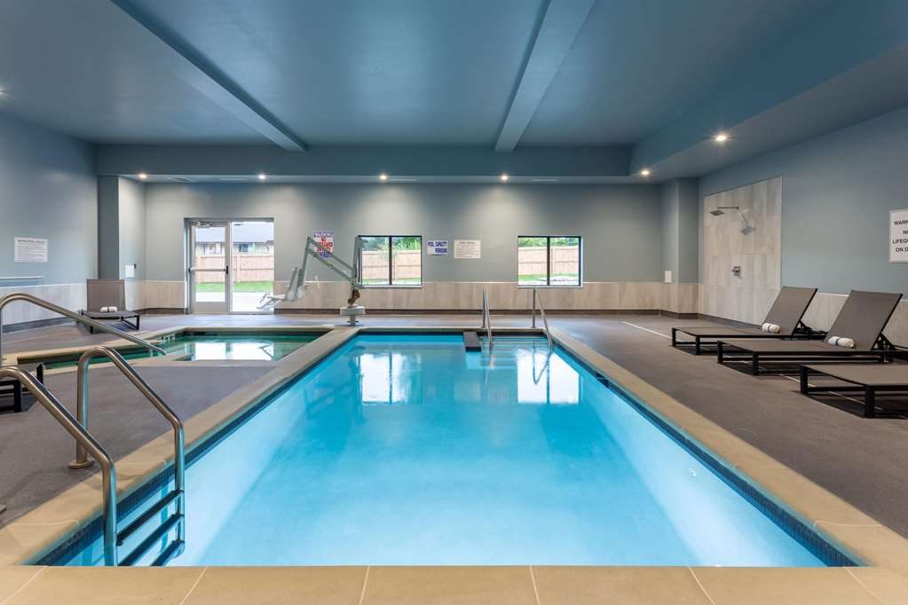 Baymont Inn & Suites by Wyndham Madison - photo 12