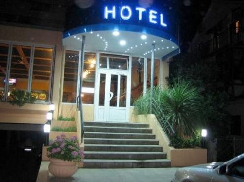 Kangaroo - carbon neutral hotel in Budva