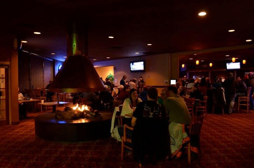Townhouse Hotel Grand Forks - photo 20