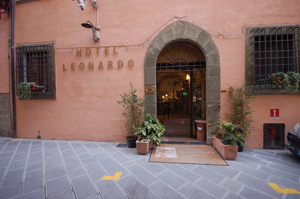 Leonardo Hotel