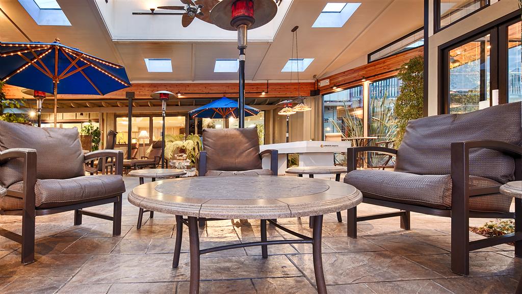 Best Western Plus Humboldt Bay Inn - photo 43