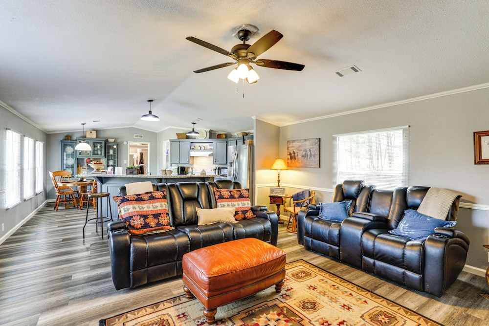 Quiet Country Living Retreat Near Dtwn Waxahachie — hotel in Midlothian