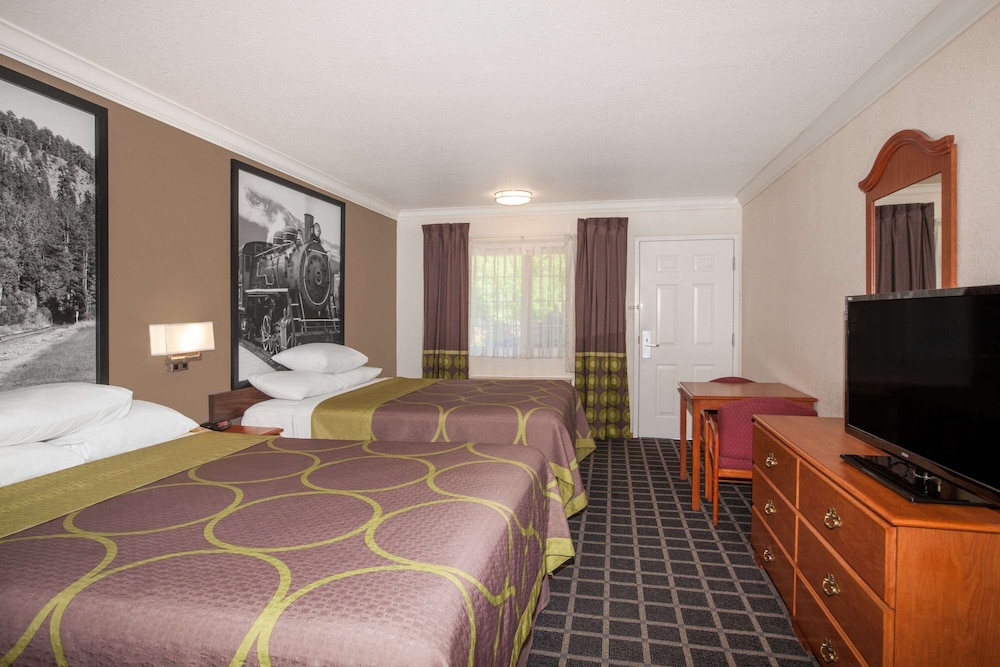 Super 8 by Wyndham Willits - photo 5