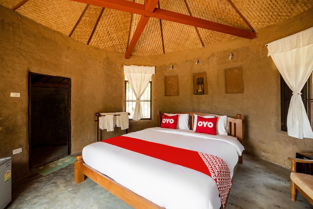 Oyo 766 Zompo Baan Din Resort — Mae Taeng