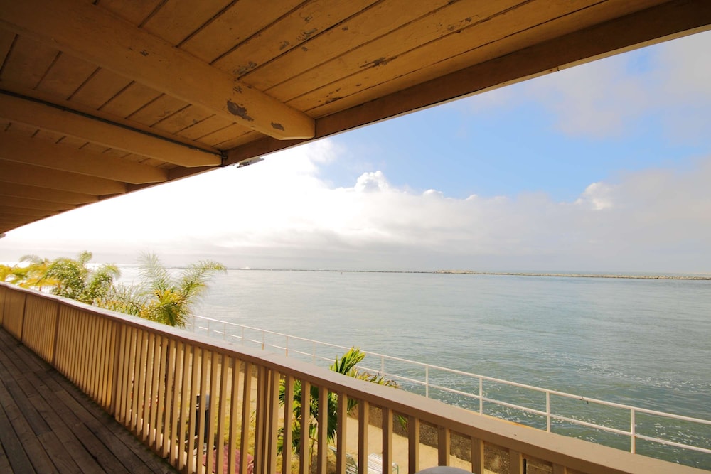 Oceanic Motel - photo 3