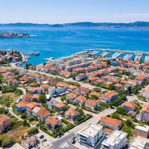Luxury apartment Luna with private heated pool — 4-Star Luxury Hotel in Zadar, Croatia
