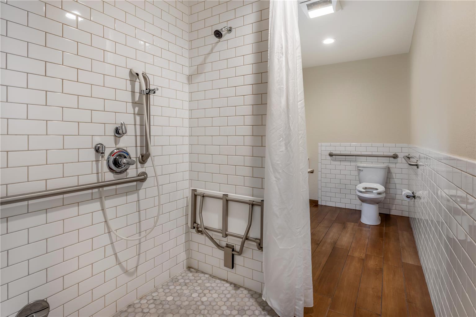 Best Western Town & Country Lodge - photo 33