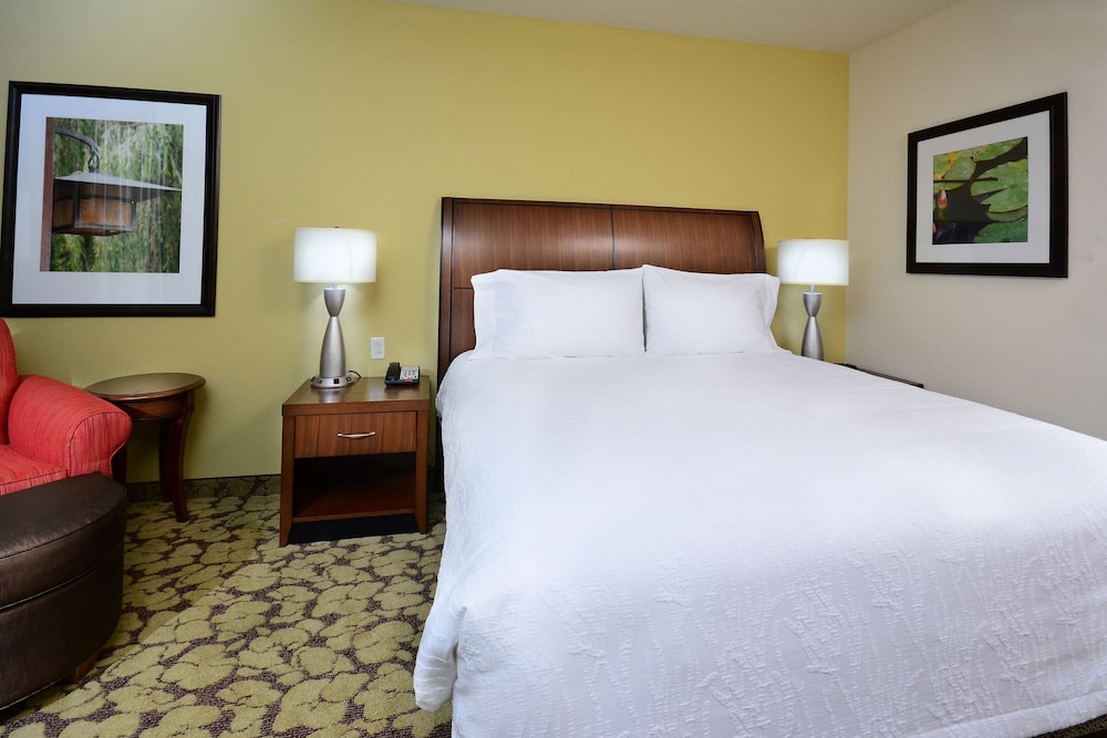 Hilton Garden Inn Greensboro Airport - photo 19