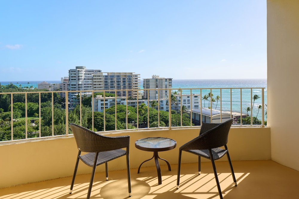 Lotus Honolulu at Diamond Head - photo 14